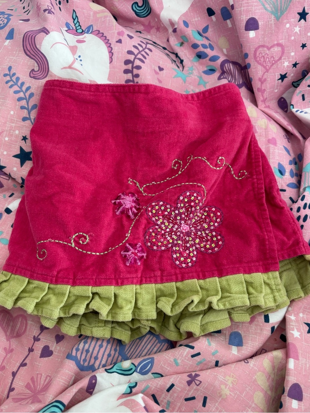 2T Girls Skort - Embroidered and beaded flower design.